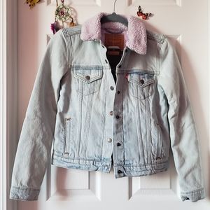 NWT Levi's Lavender Sherpa Lined Jean Jacket | XS